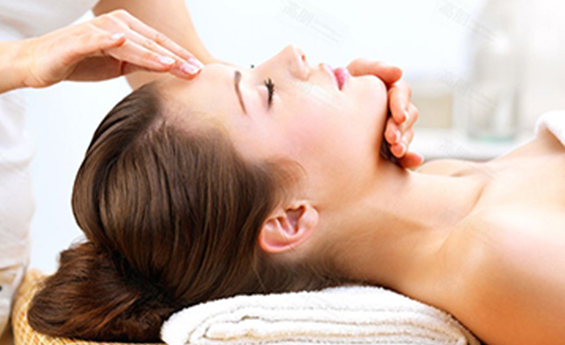 国际时尚美容精英班