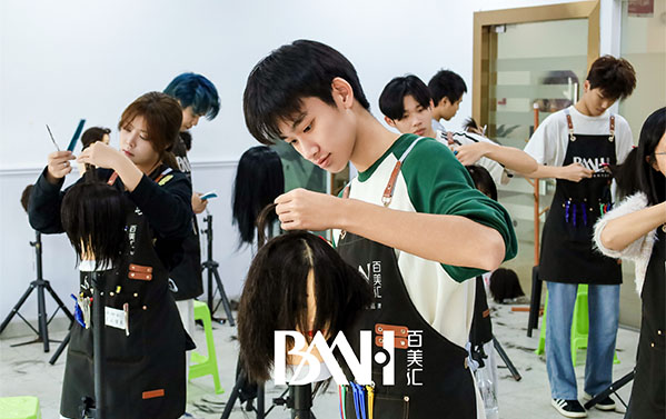 择校不迷茫，为初高中生铺就技能成才坦途