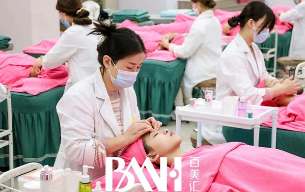 【美容】面部SPA，让肌肤焕发自然光彩